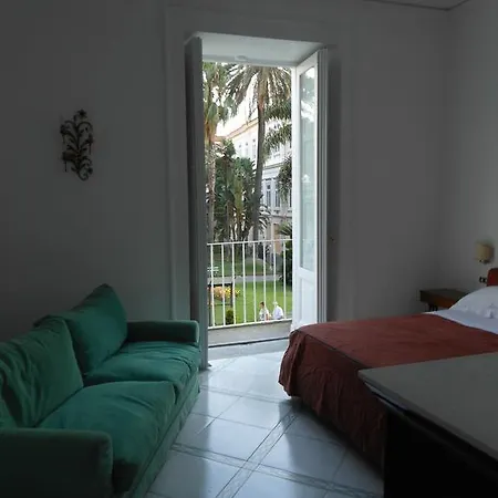 Casa Damiani Bed & Breakfast *